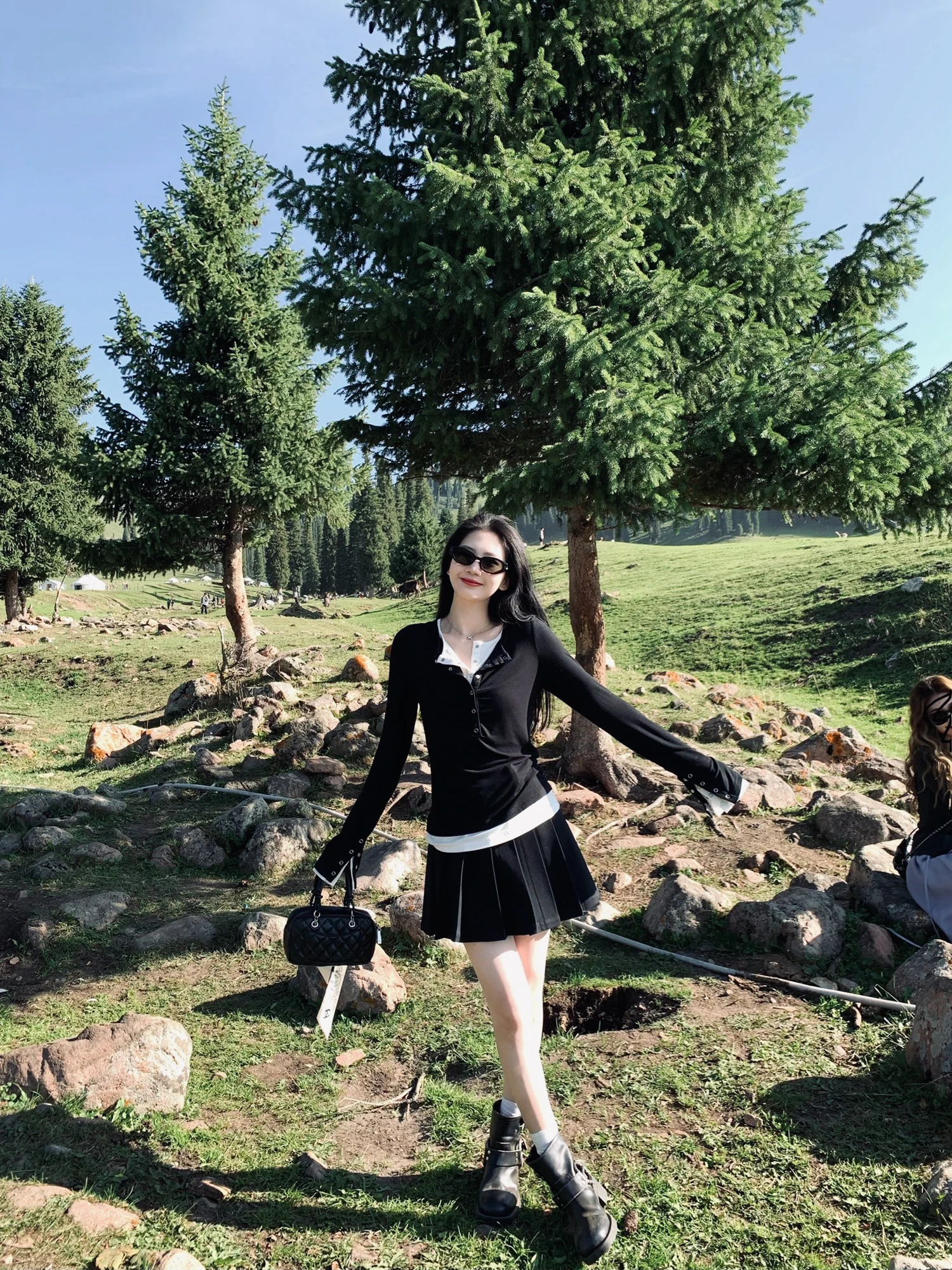 

Удобная свободная футболка с длинным рукавом и V-образным вырезом в стиле колор-блок для женщин, осенняя модная коллекция