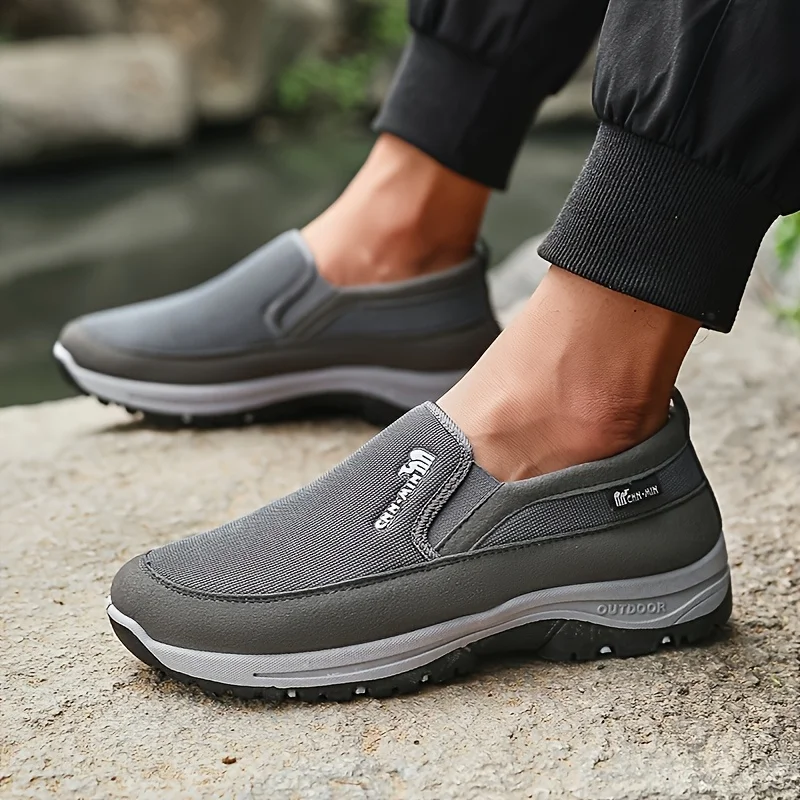 

Outdoor Men's Shoes for All Seasons, New Casual Sports Lightweight Single Shoes, Comfortable, Fashionable and Versatile