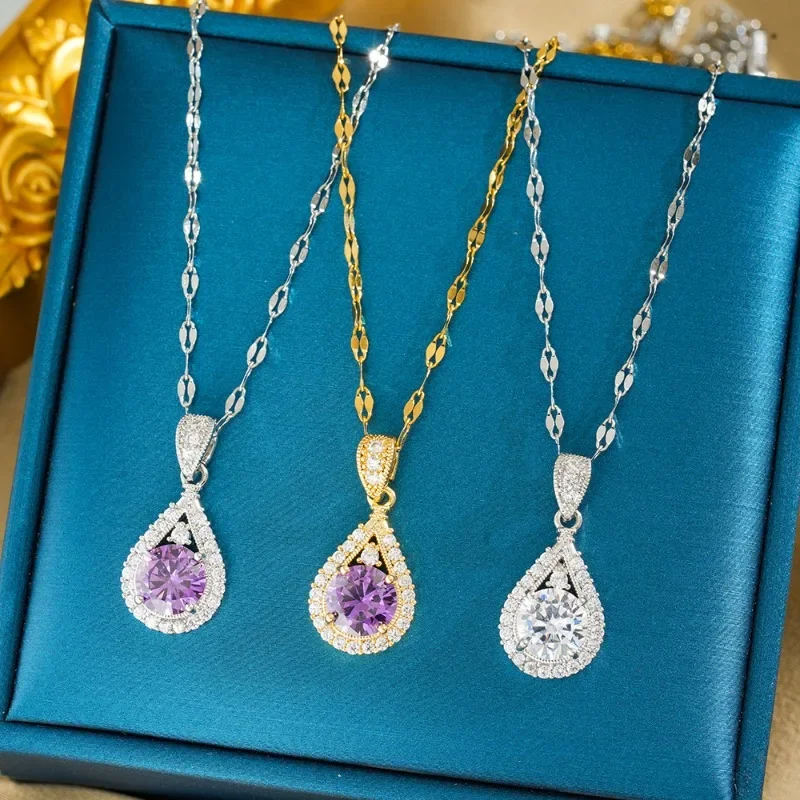 Gocce d'acqua con zirconi viola leggermente intarsiate, una catena femminile leggera e lussuosa della clavicola
