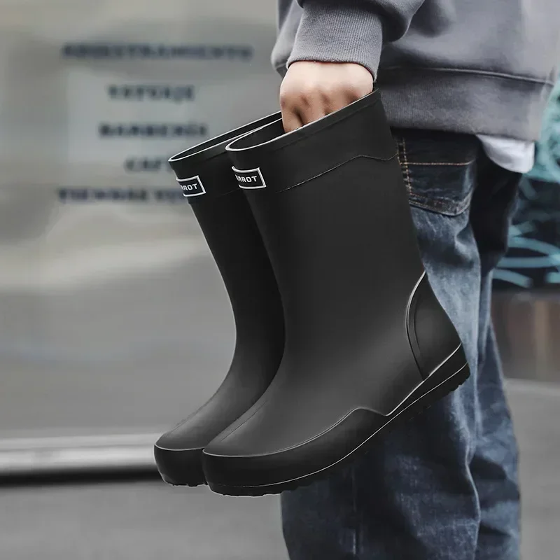 Fashion Men\'s Rain Boots Rubber Gumboots Slip on Mid-calf Waterproof Working Boots Comfort Non-slip Fishing Shoes for Men 2024