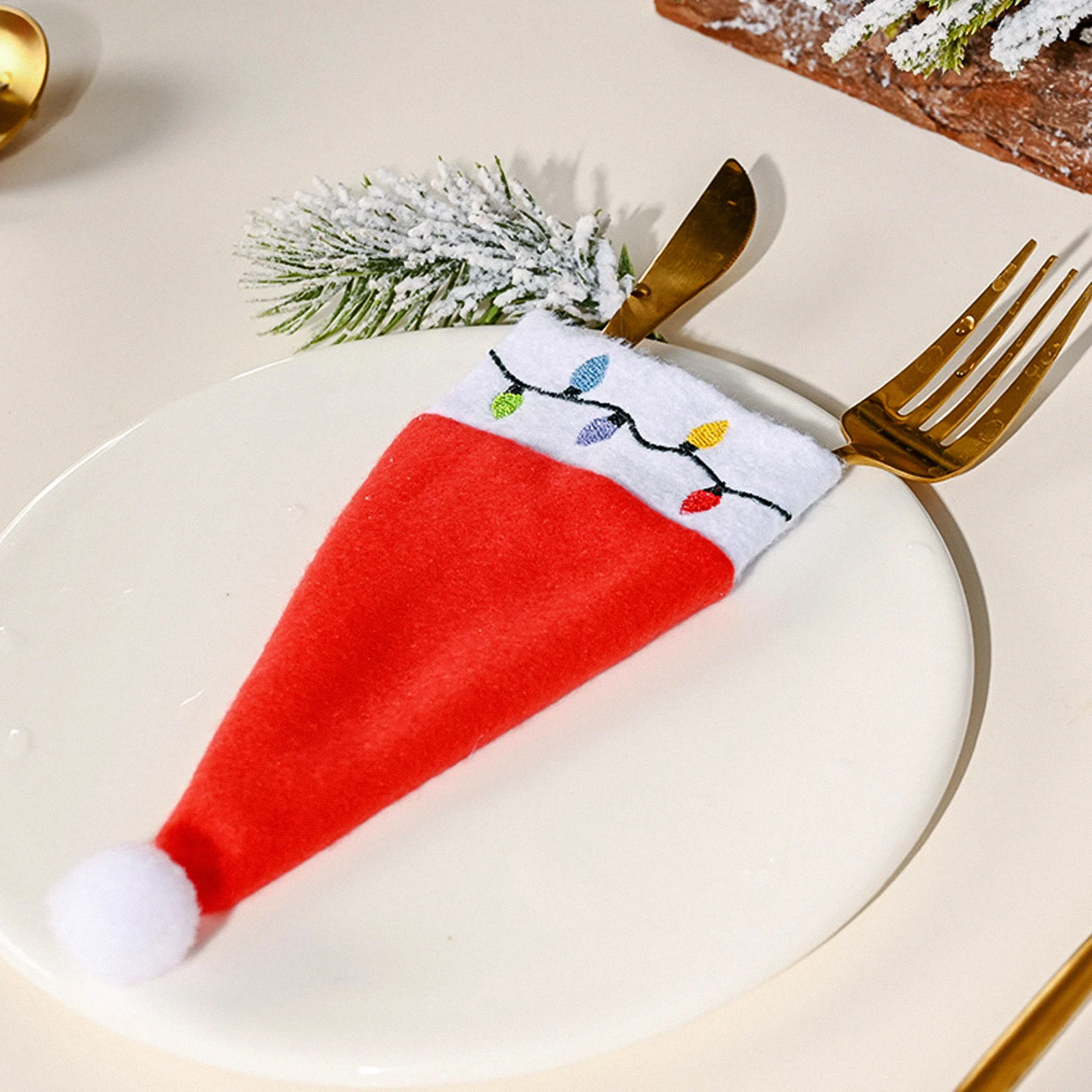 

8Pcs Christmas Hat Cutlery Holders Non-Woven Fabric Fork Storage Bags Xmas Tableware Decor Tableware Pocket