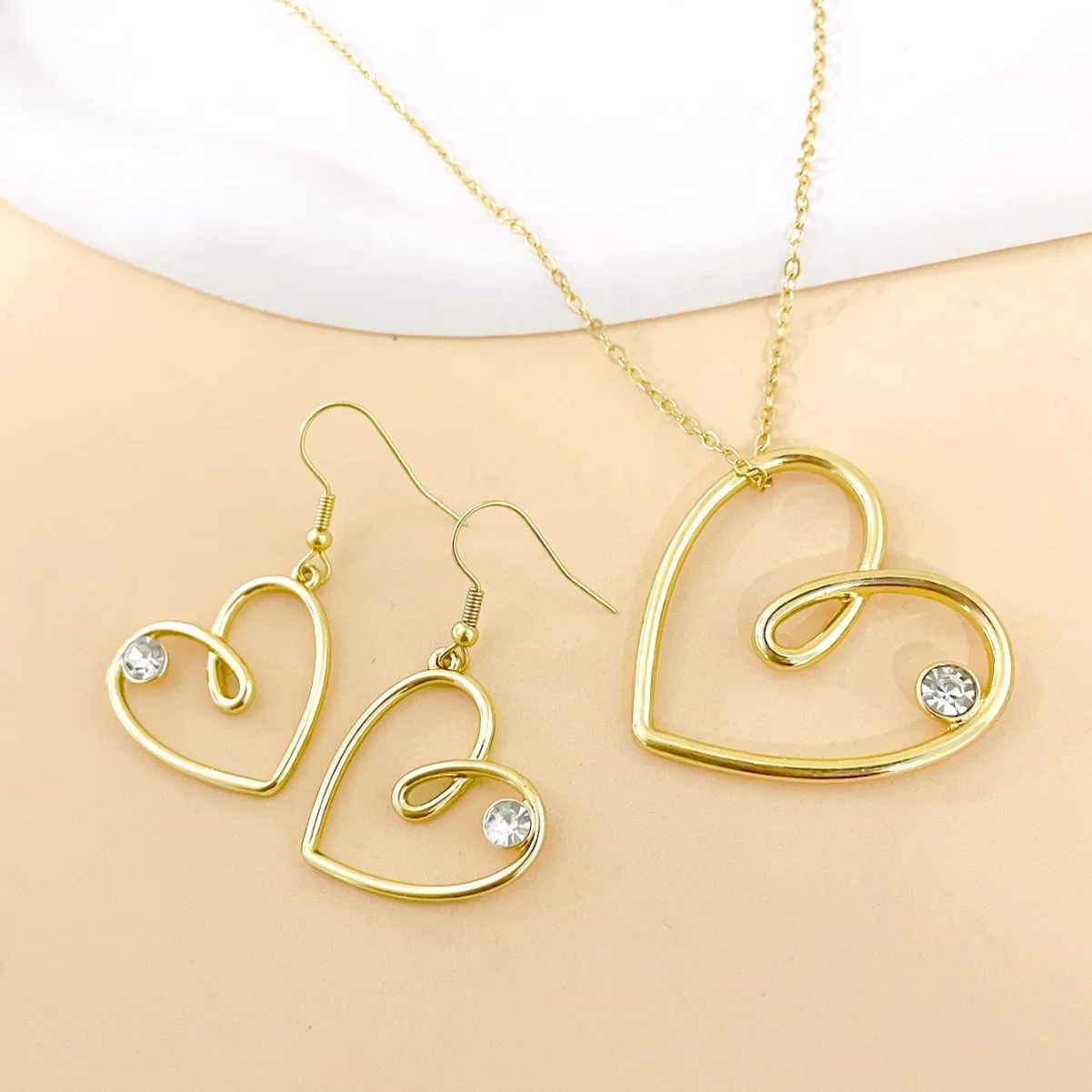 1 set of stylish and simple gemstone love earrings necklace femininity versatile collarbone chain earrings set