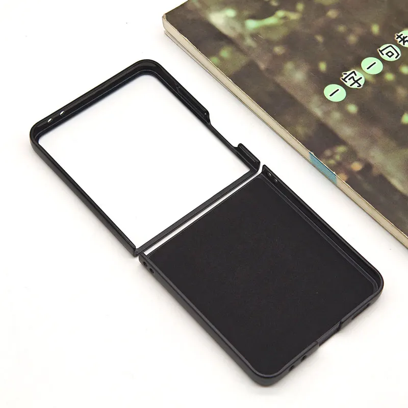 Per Samsung Galaxy Z Flip3 Flip4 Flip5 Flip6 Flip7 Flip 7 6 5 4 3 Custodia rigida antiurto in fibra di carbonio Cover posteriore protettiva