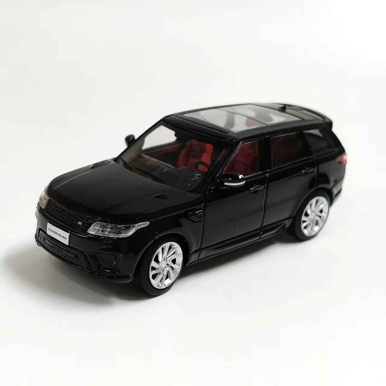 Diecast WHELART escala 1:64 Land Rover Range Sport 2018 coche en miniatura de aleación juguete coleccionable regalo adorno de exhibición de recuerdo