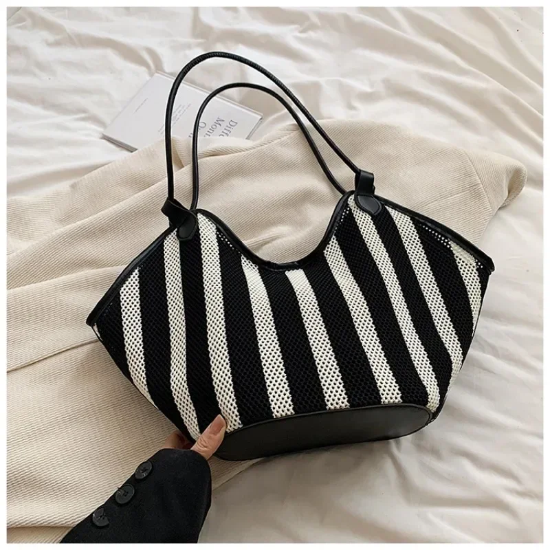 PU Strap Casual Tote Bags for Women New High Capacity Fashion Striped Shoulder Bags Zipper Interior Slot Pocket Bolsas De Hombro