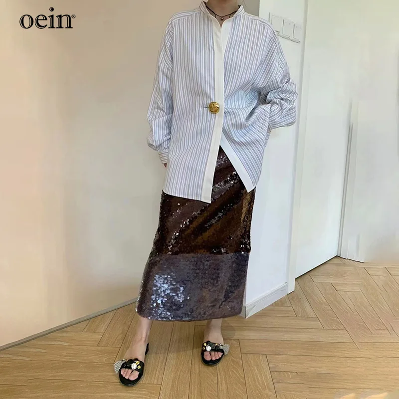 [oein] French Style Niche 2024 Winter Light Blue Stripes A Gold Buckle Decoration Double Layered Loose Long