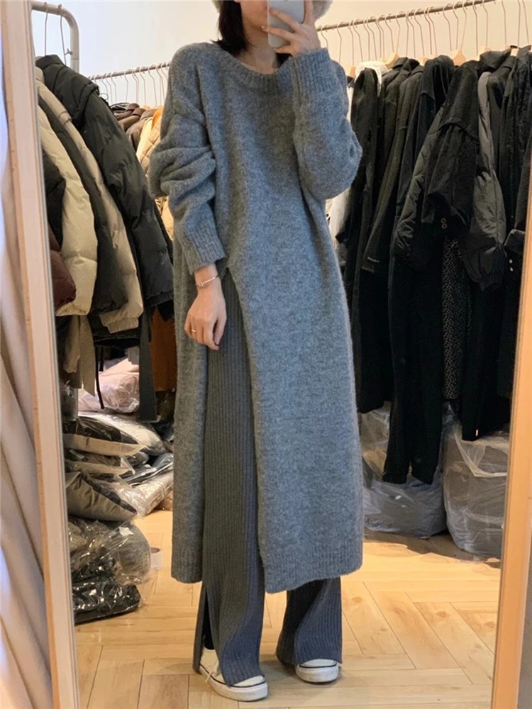النسخة الكورية لخريف وشتاء 2025 فستان محبوك فضفاض جديد للنساء بتصميم كسول بفتحة جانبية فستان سترة بطول الركبة #3