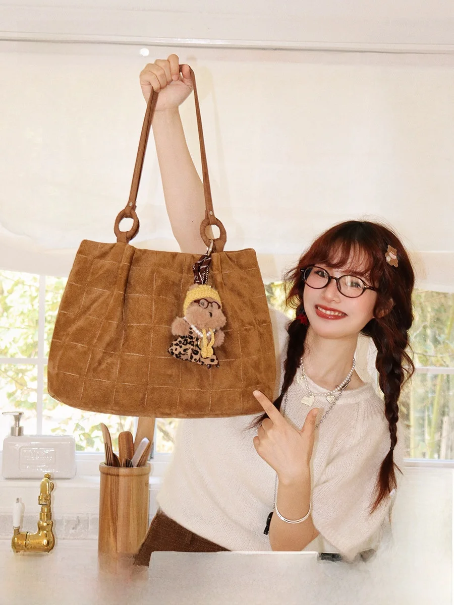 Large Capacity Suede Tote Bag Comfortable Commuting Single Shoulder Lightweight Bag Casual Chic Style for Ladies Daily Use
