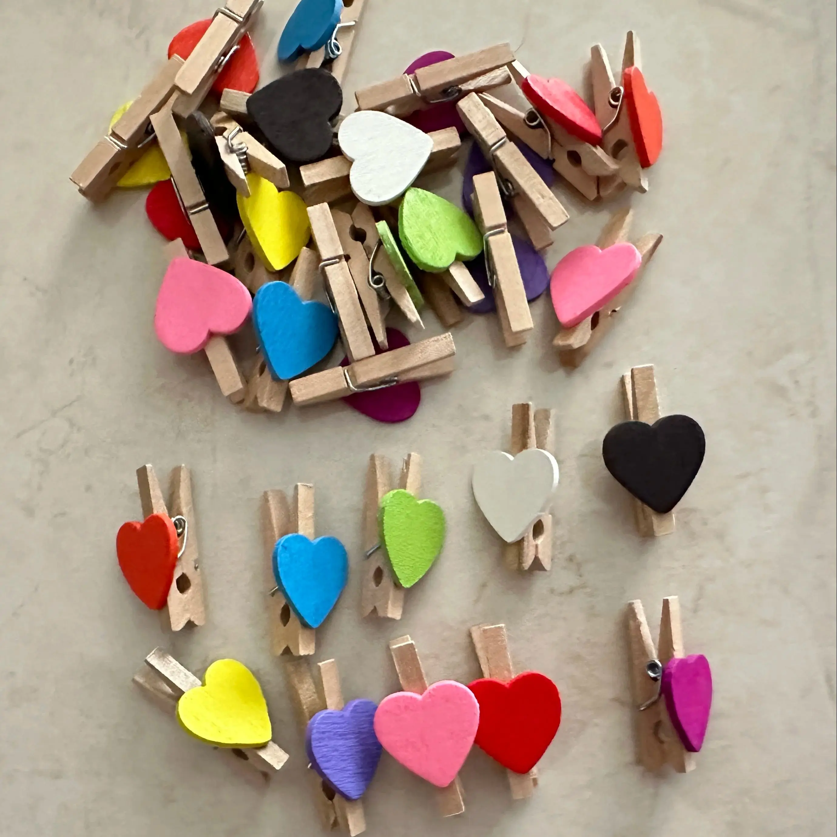 50pcs Heart Wooden Paper Pegs,Photo Clips,Pin Clothespin Crafts for Event Party, Decorated Gift, Favors Decoration