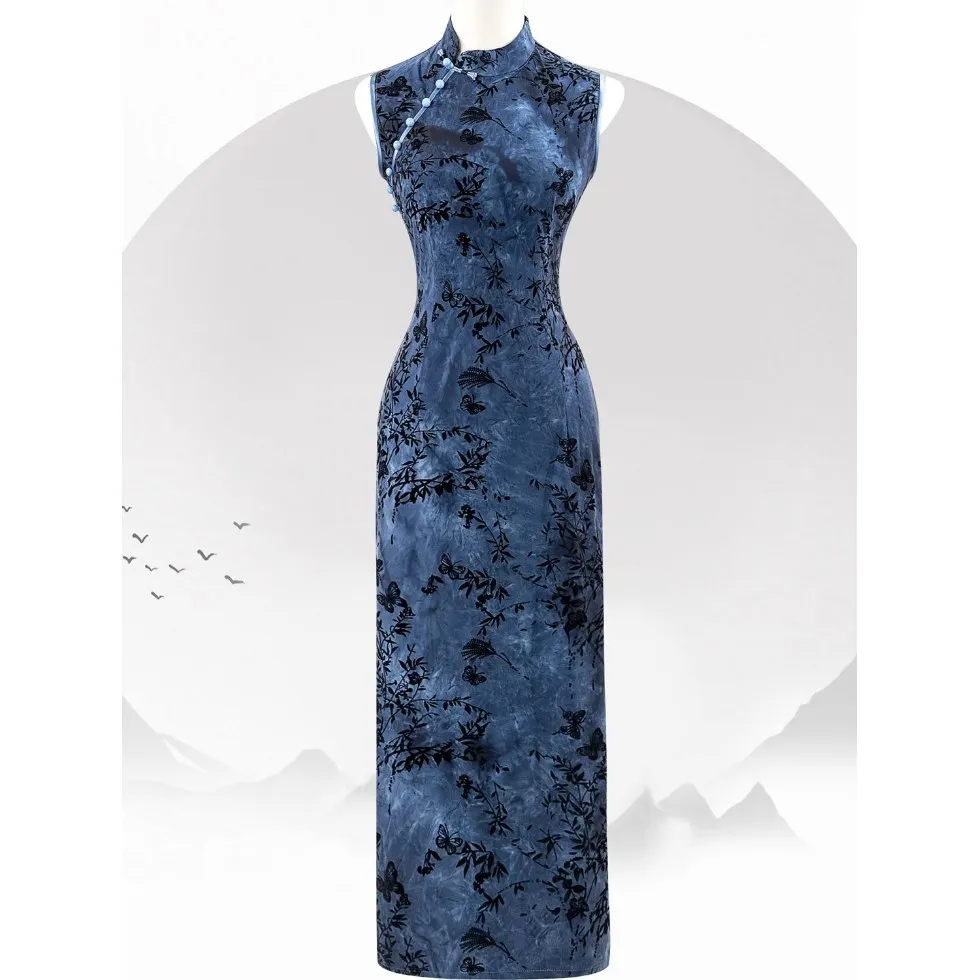 Blaues Ärmelloses Modernes Cheongsam für Junge Mädchen Tägliche Kleidung Neuer Chinesischer Stil Retro Beflocktes Qipao-Kleid Hochzeitsparty-Kleid CH-167