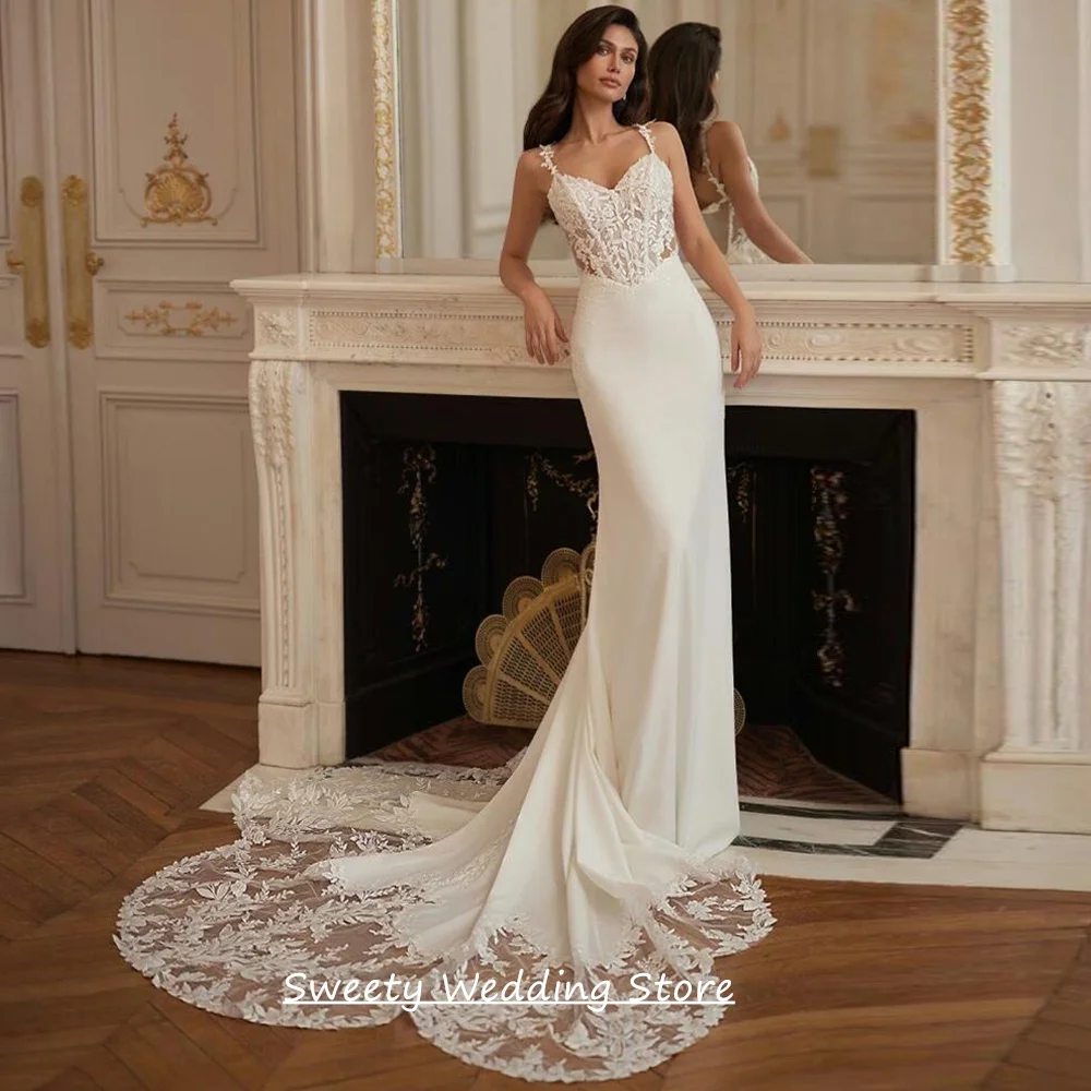 

Customized Wedding Dress Sexy Spaghetti Straps Sweetheart Sequined Applique See Through Court Train Bride Bridal Gown