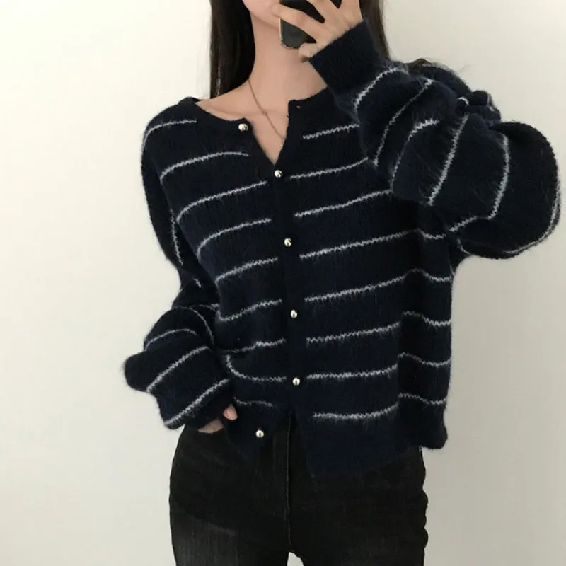 سترة نسائية محبوكة أنيقة مستديرة Ne سترة مخططة ناعمة لربيع الخريف متعددة الاستخدامات كسول Sle Age-Defng بلوزة مريحة #1