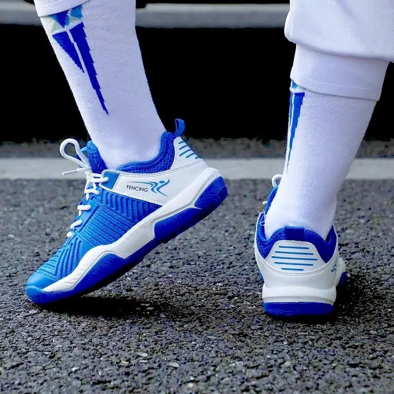 أحذية المبارزة للرجال والنساء القياسية غير القابلة للانزلاق أحذية سياج احترافية Epee Sabre معدات سياج من رقائق معدنية