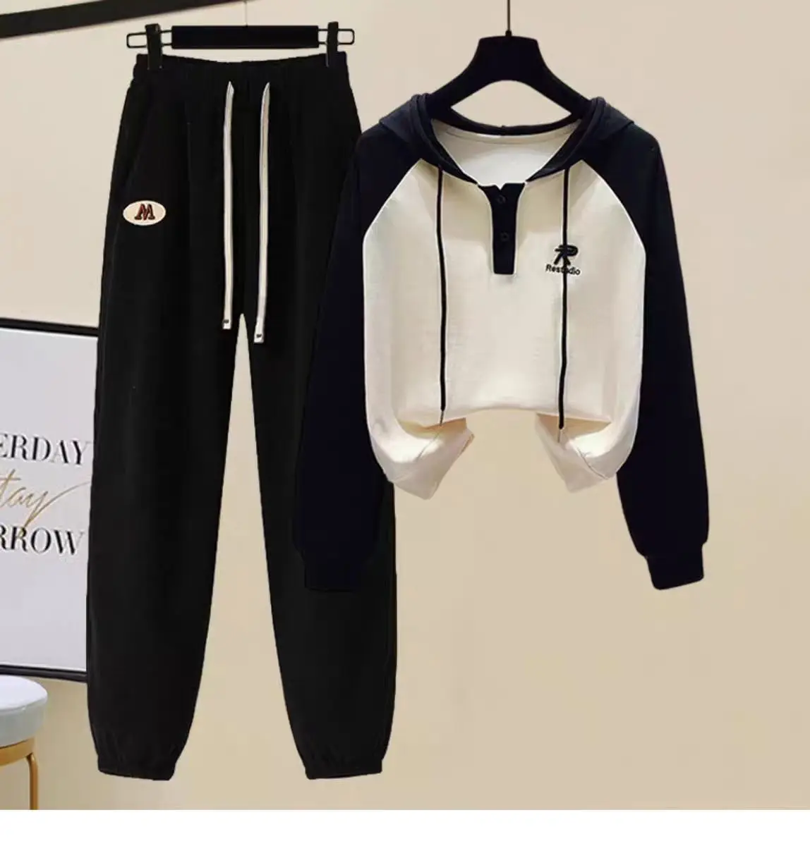 Autumn and winter new casual sports women's set fashionable hooded top+slim casual pants two-piece set