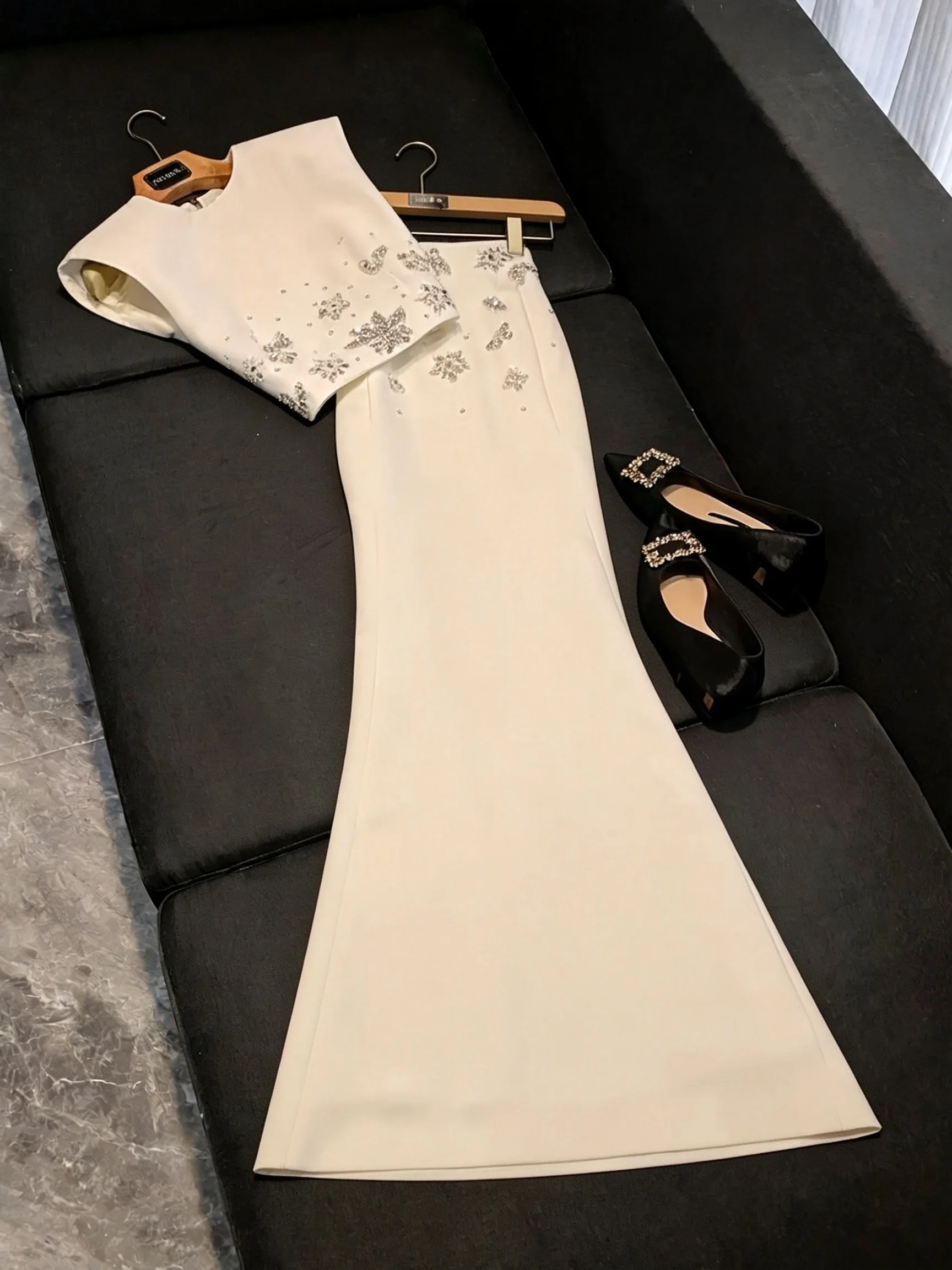 Elegant Lightweight Luxury Style Women's Slim Fit Elegant Atmosphere Set No Sleeve Heavy Embellished Diamond Two Piece Set