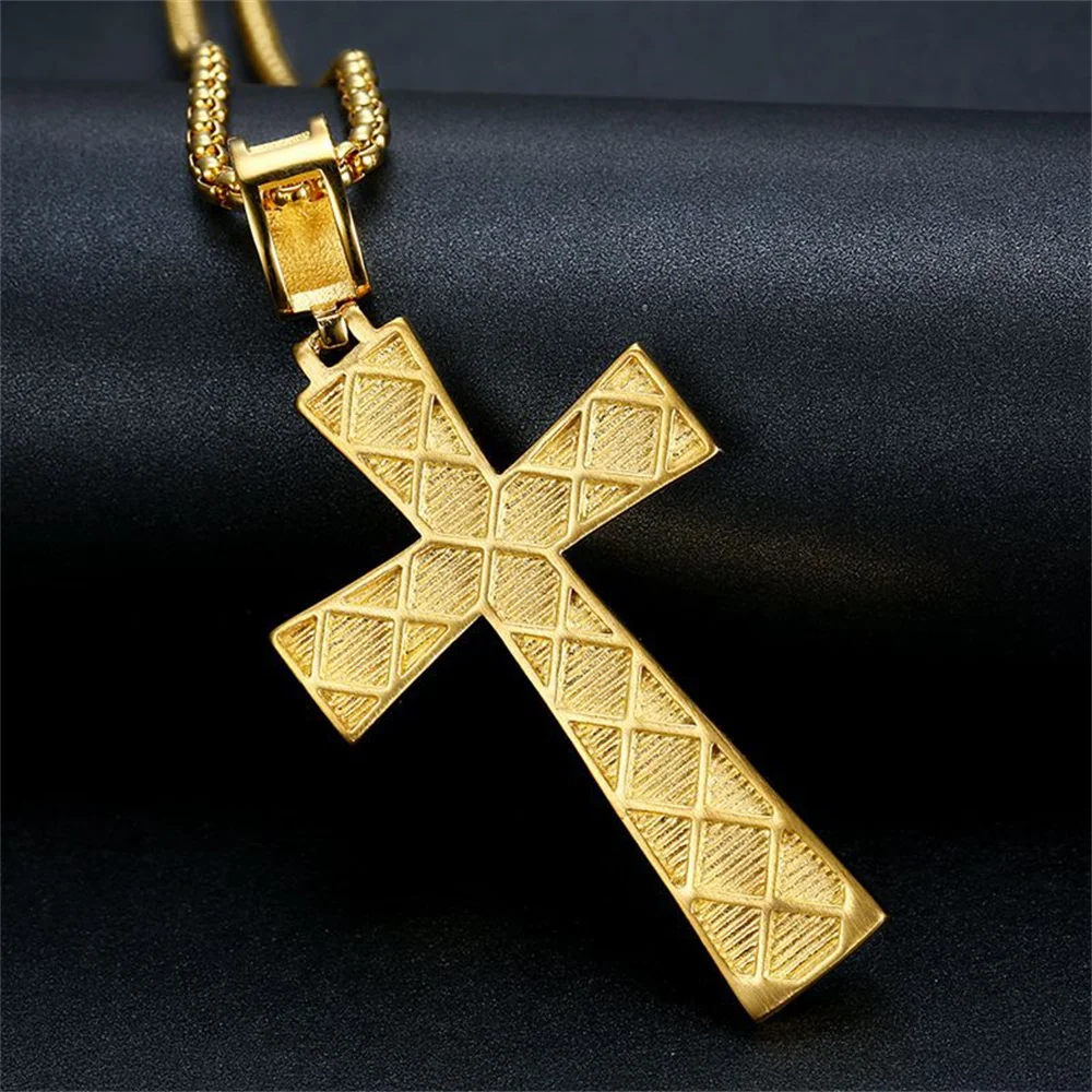 Iced Out Bling Cross Necklace For Men Gold Color CZ Cubic Zirconia Knight Cross Pendant Hip Hop Man Jewelry Gift Dropshipping