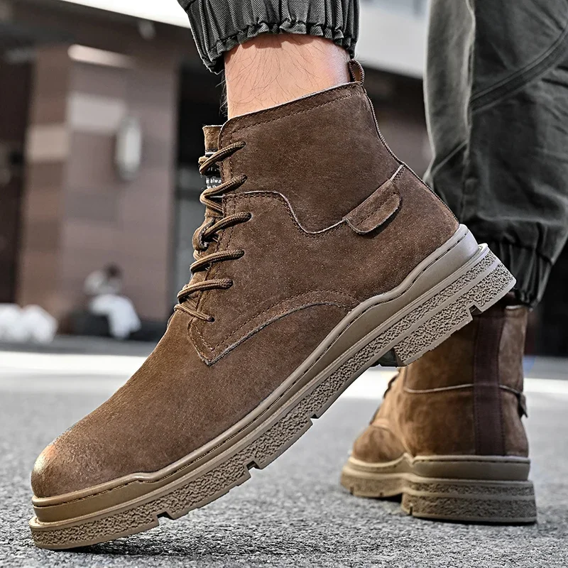 Botas cortas de cuero genuino para hombre, zapatos de trabajo versátiles, antideslizantes, resistentes al desgaste, de alta calidad, informales, a la moda, novedad de otoño