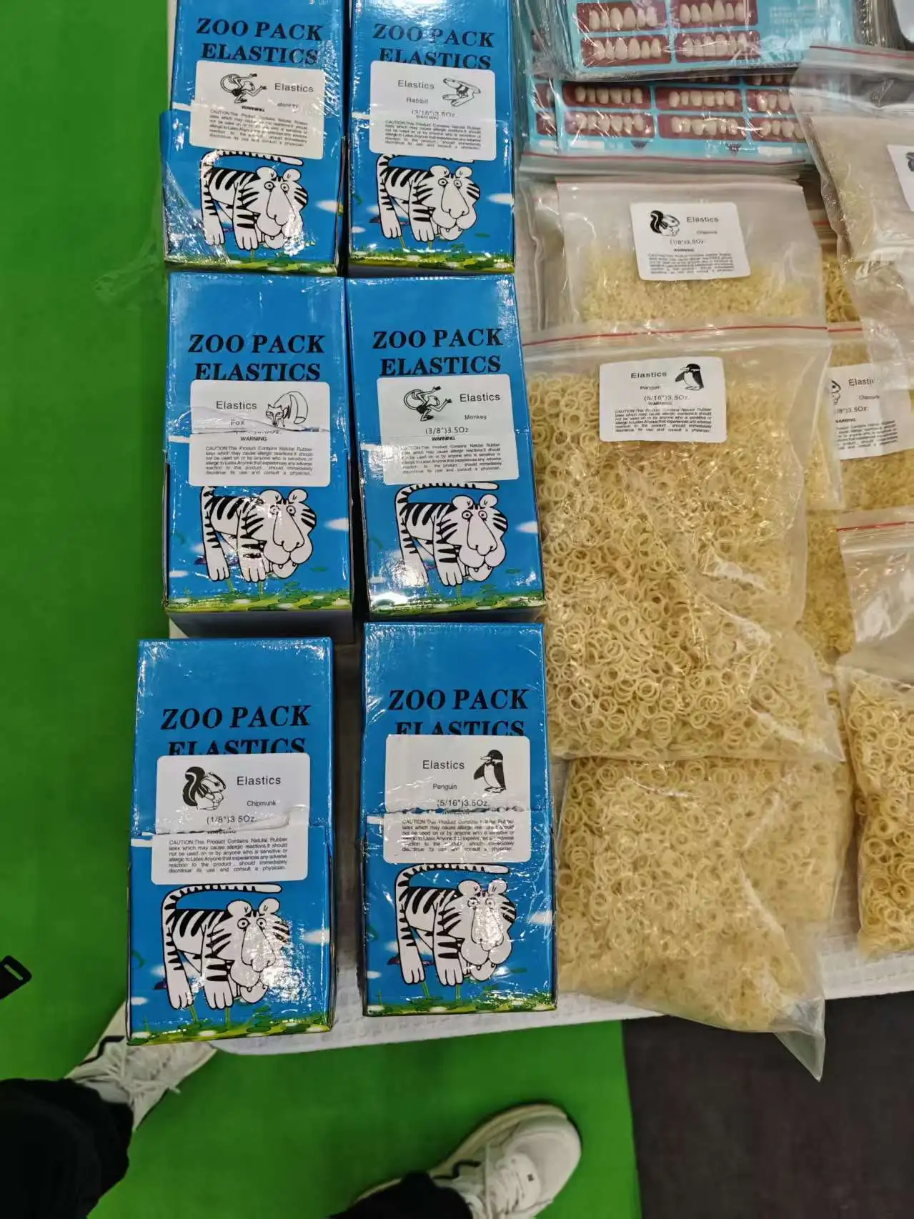 

Резинки для ортодонтии ORMCO ZOO PACK ELASTICS, 1/4", 1/8", 3.5/6 унций, для коррекции зубов
