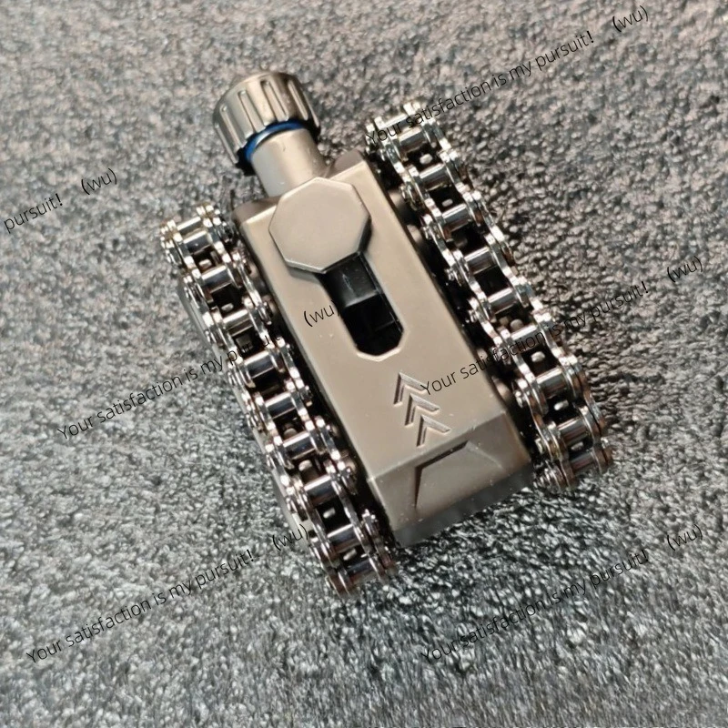 Tank EDC new fingertip push card palm chain gear massage decompression ratchet rotor adult