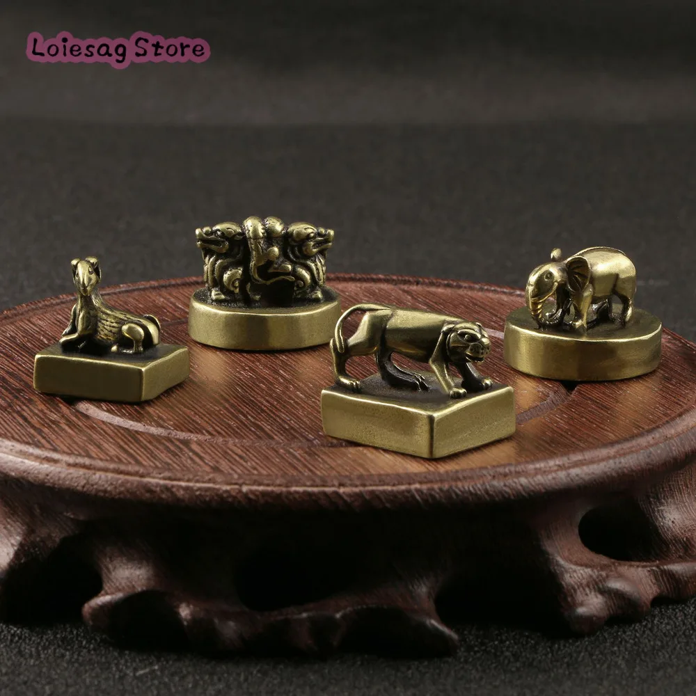 Mini Gold and Stone Engraving of The Twelve Zodiac Animals Antique Small Brass Name Jade Seal Embryo Craft Collection