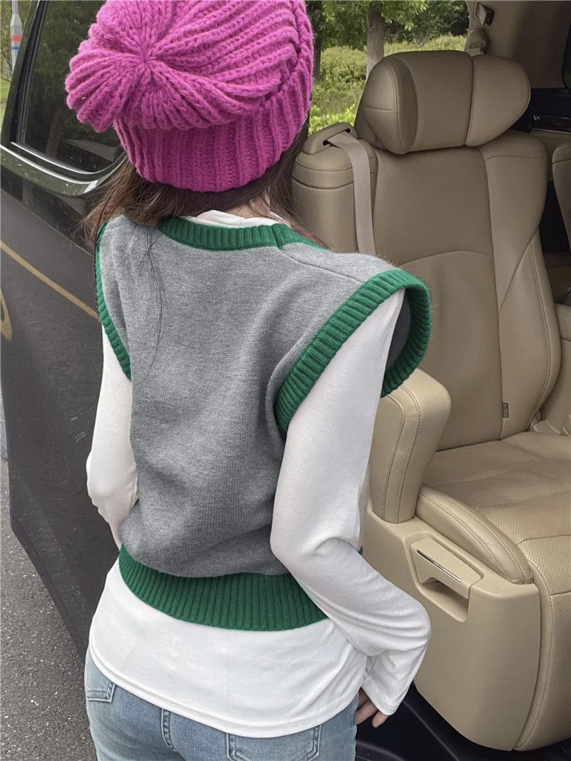 Sweet and cute style women's knitted vest autumn women's loose casual trend spicy girl top Korean trend