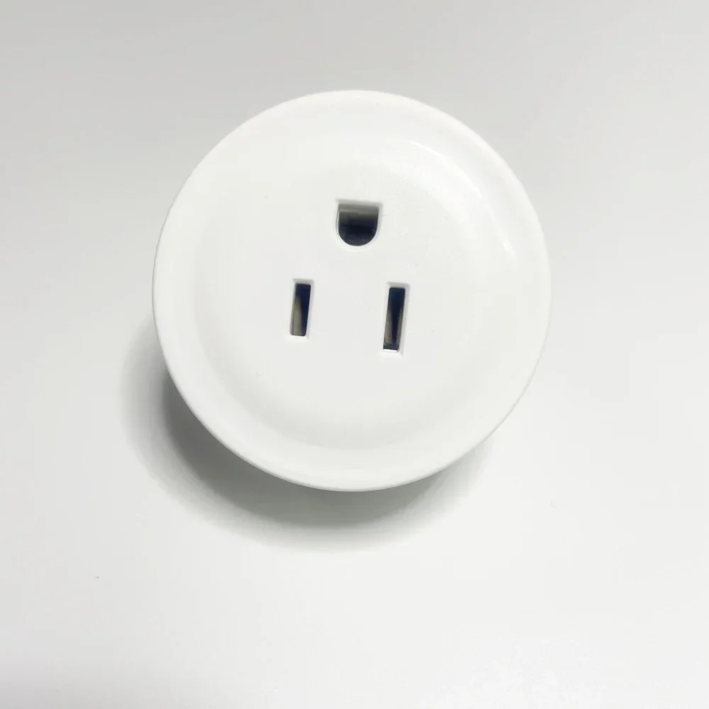 1Pcs Wireless 2.4G WiFi Tuya Plug US Type Smart Life Energy Saving Electric Time Remote Control Switch Support Alexa Google