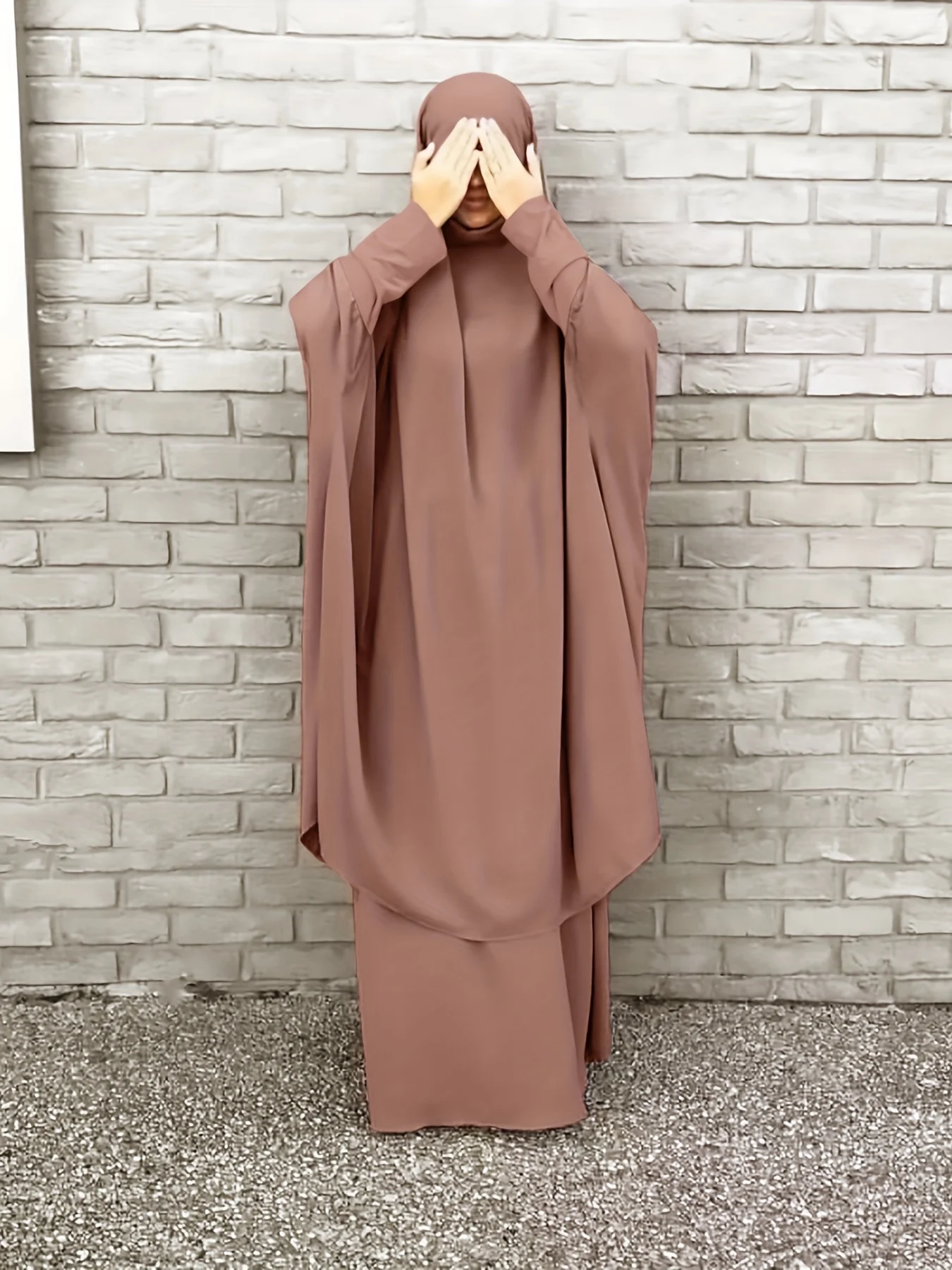 

2024 New Hot Selling Muslim Display Solid Color Robe Set Dress。