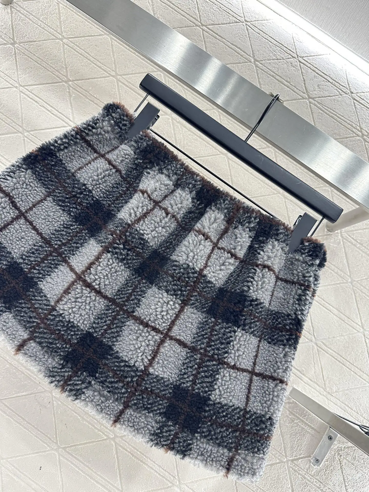 Mini vestido de lana a cuadros gris y blanco para otoño e invierno, vestido elástico y súper corto, sexy que abraza el cuerpo