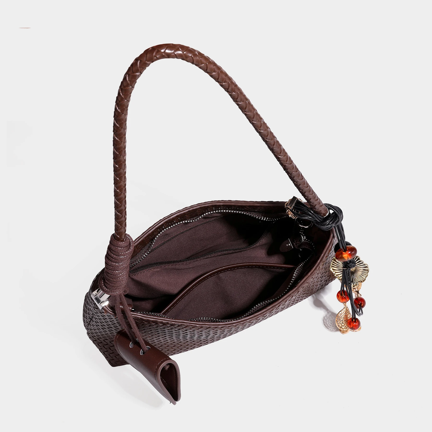 Woven embossed crescent hobo bag, French minimalist commuter sailing underarm bag, high-end versatile shoulder and crossbody bag for women, European and American retro hot-selling crossbody bag, comes with a sunglasses clip, gift