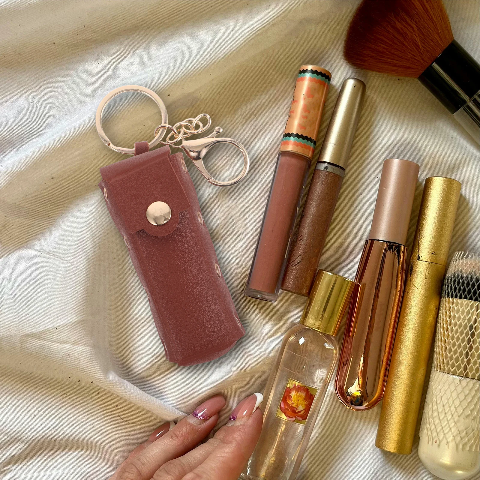 

PU Portable Lipstick Holder Keychain Vintage Lipstick Pouch Travel Lip Gloss Bag Sleeve Organizer Lip Gloss Holder Keychain