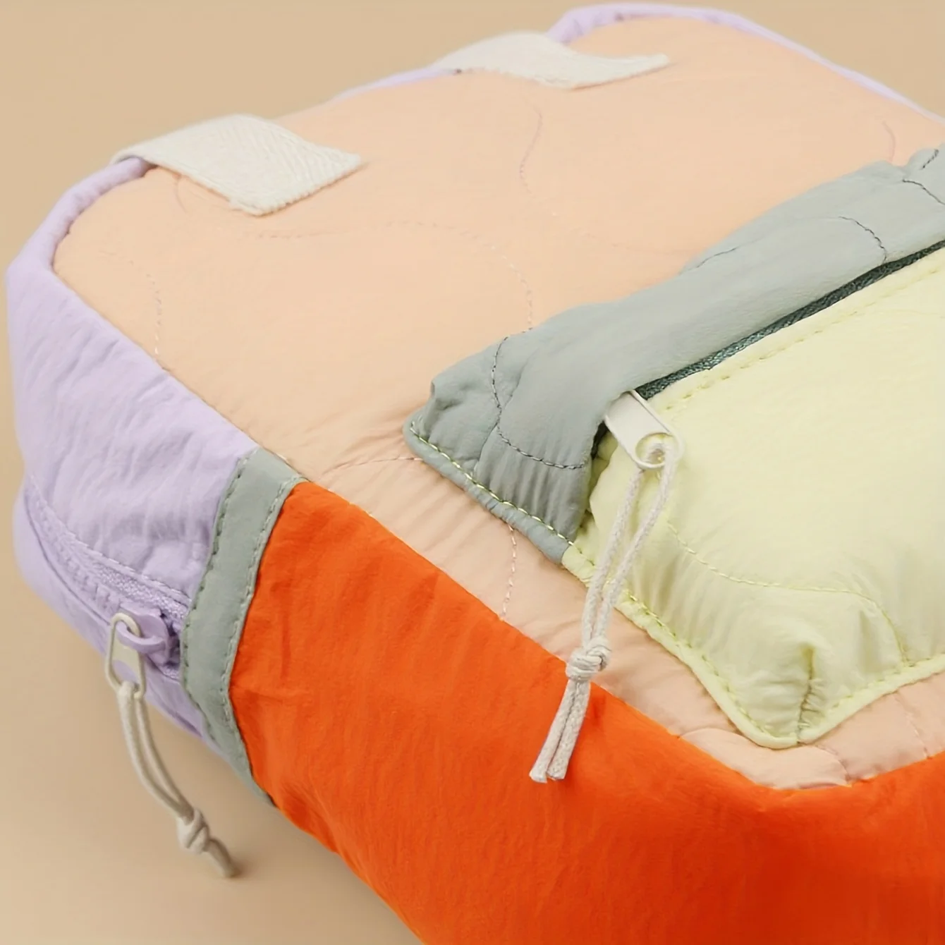 Oranje-gele kleurblokrugzak voor dames - Borduursel met aangepaste naam |   Leuke kleine tas, ideaal herfst-winteruitje cadeau