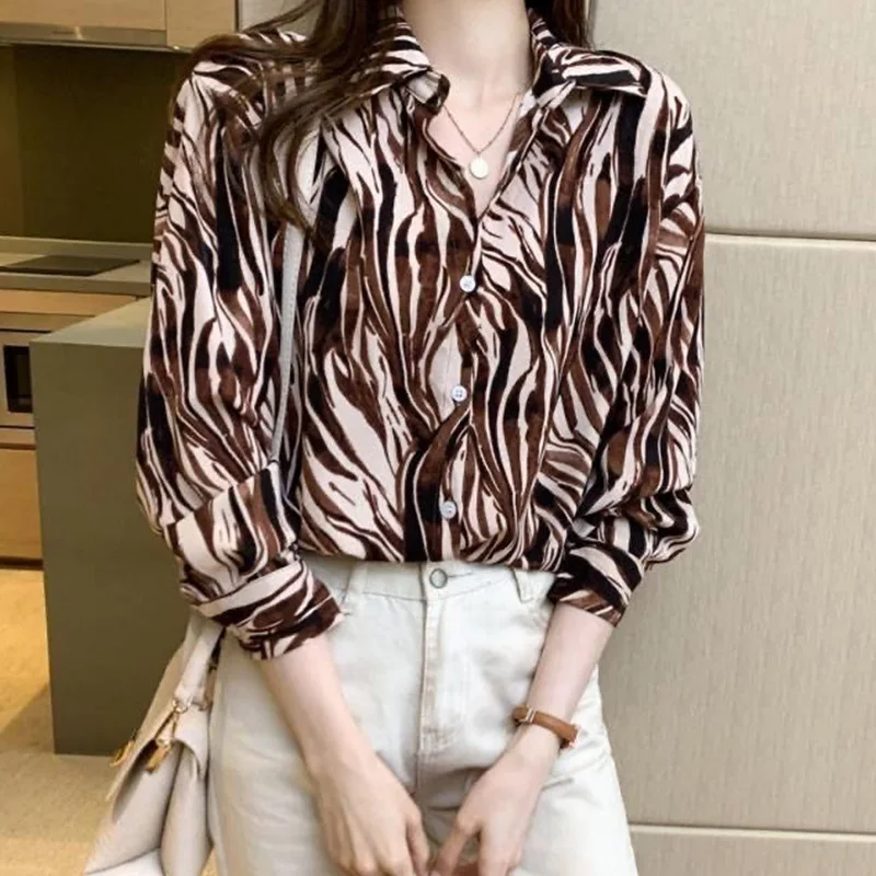 Autumn 2024 New Casual Korean Buttons Turn-down Collar Long Sleeve Blouse Femme Fashion Printing Women\'s Shirt Office Lady Tops