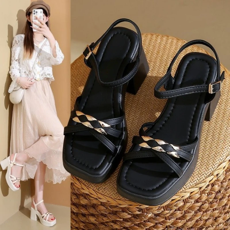 صنادل كعب مربع صيف جديد رأس مستدير مشبك معدني عبر حزام رفيع منصة مقاومة للماء المضادة للانزلاق مقاومة للاهتراء الكعب العالي #1