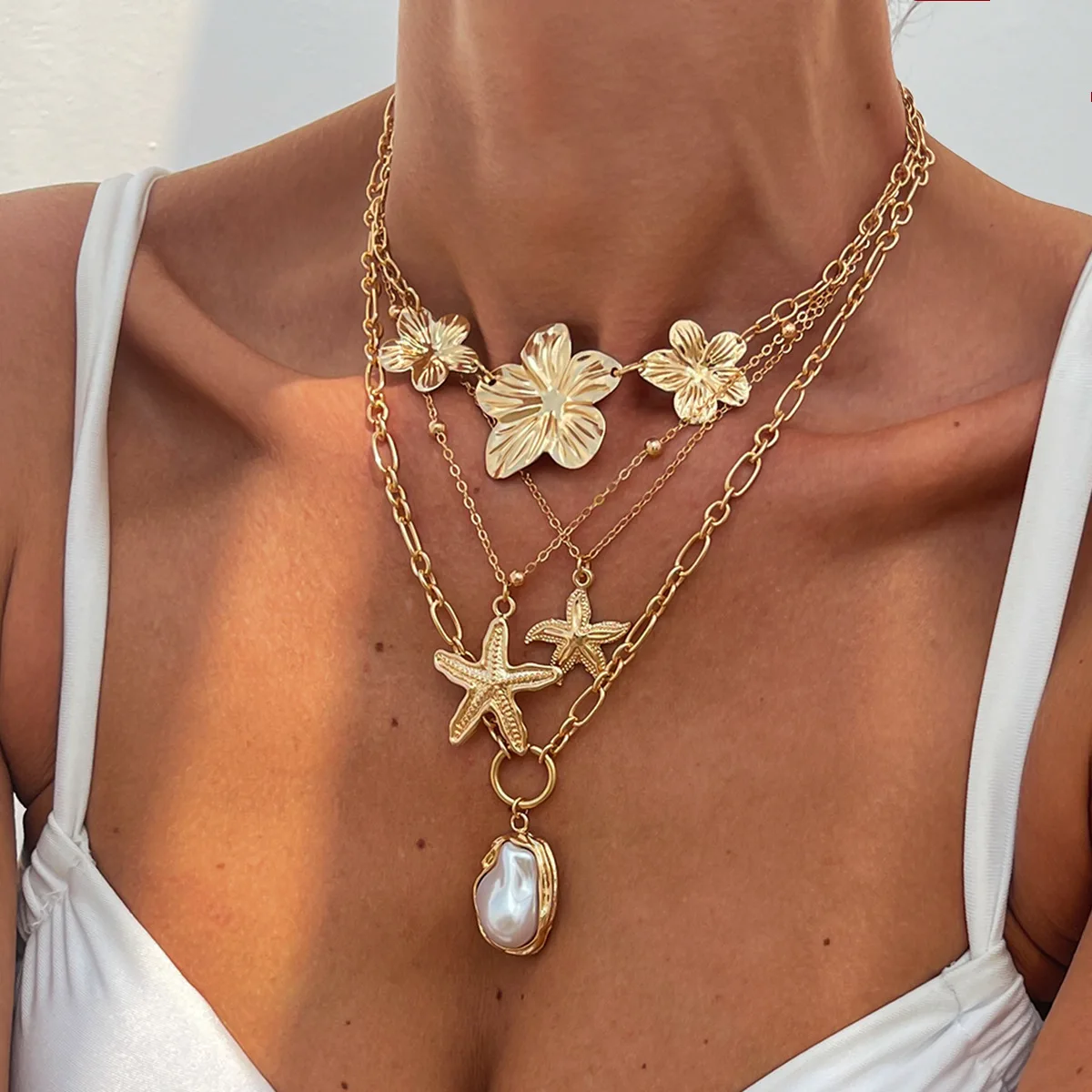 

Boho Layered Flower & Starfish Necklace – Gold Multi - Chain Y - Shape Statement Necklace for Women with Imitation Pearl & Alloy