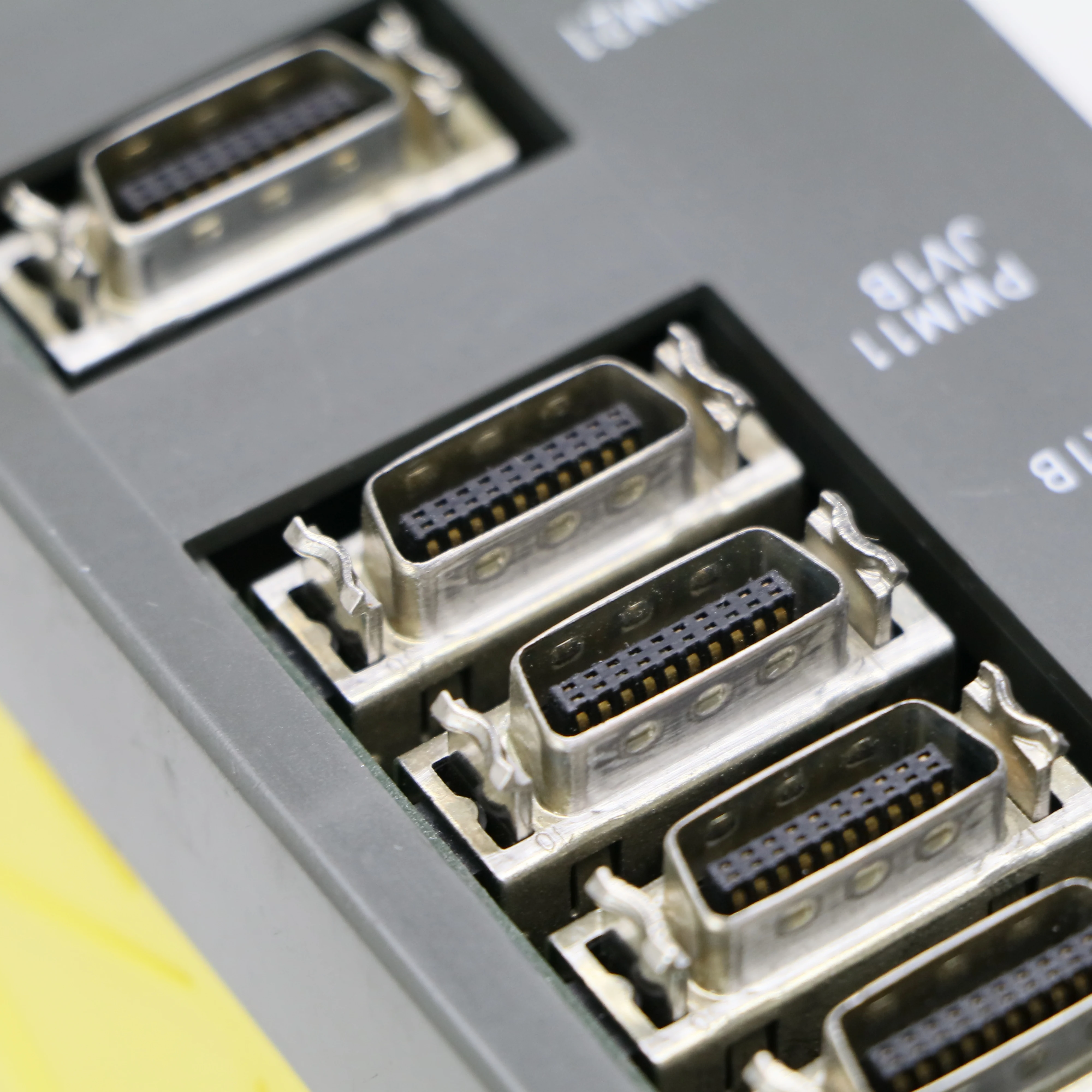 Novo ou servo amplificador módulo A06B-6079-H105 estoque um ano de garantia