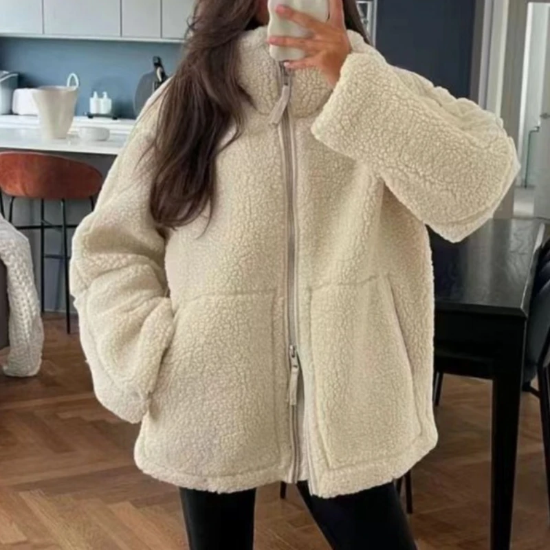 

2025 Autumn and Winter Women's Solid Color Lazy Wind Lamb Fur Turtleneck Coat