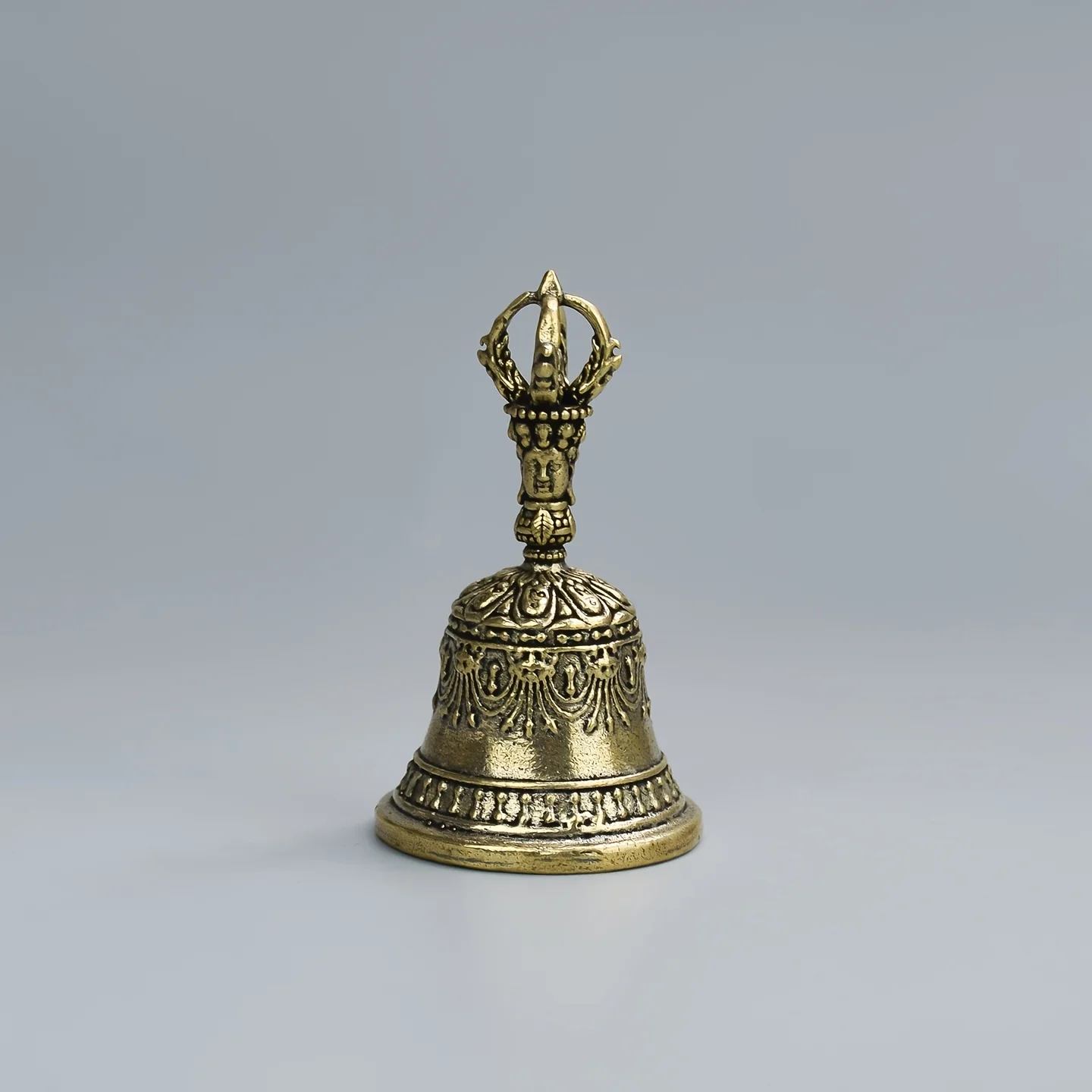 Carved Bronze Bell, Hand-Held Shaker with Handle, Soothing Sounds for Healing, Church, Wedding & School Festive Craft Ornament