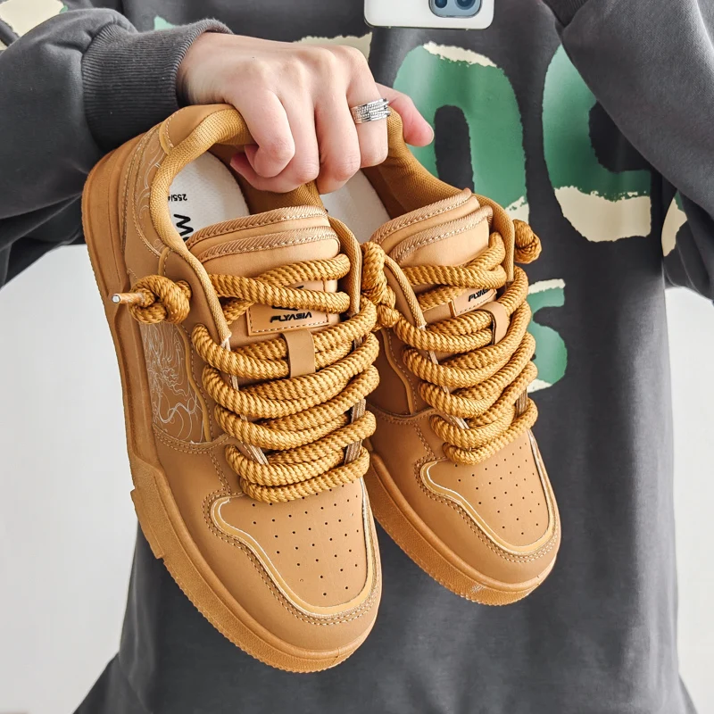 

Белые туфли. Новинка 2023 года для спорта и отдыха. Дышащие модные туфли с низким вырезом. Универсальная и удобная модная обувь для мужчин.