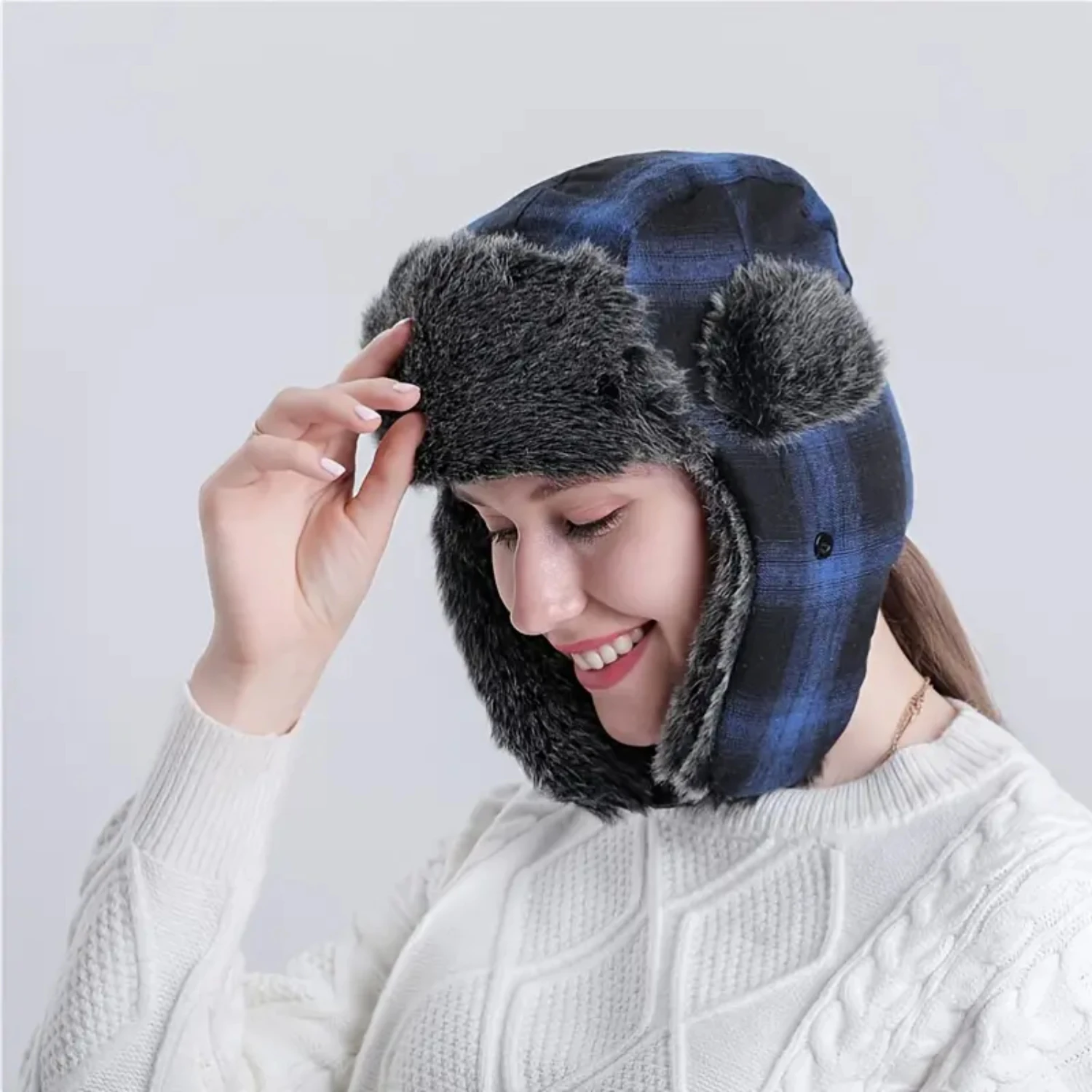 

High Quality Superior New Retro Fashion Solid Color Plaid Outdoor Hat with Superior Warmth and Windproof Design