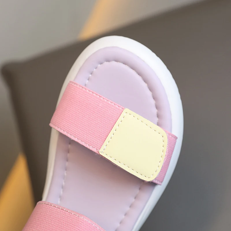 Girls summer fashion soft bottom color matching flat sandals