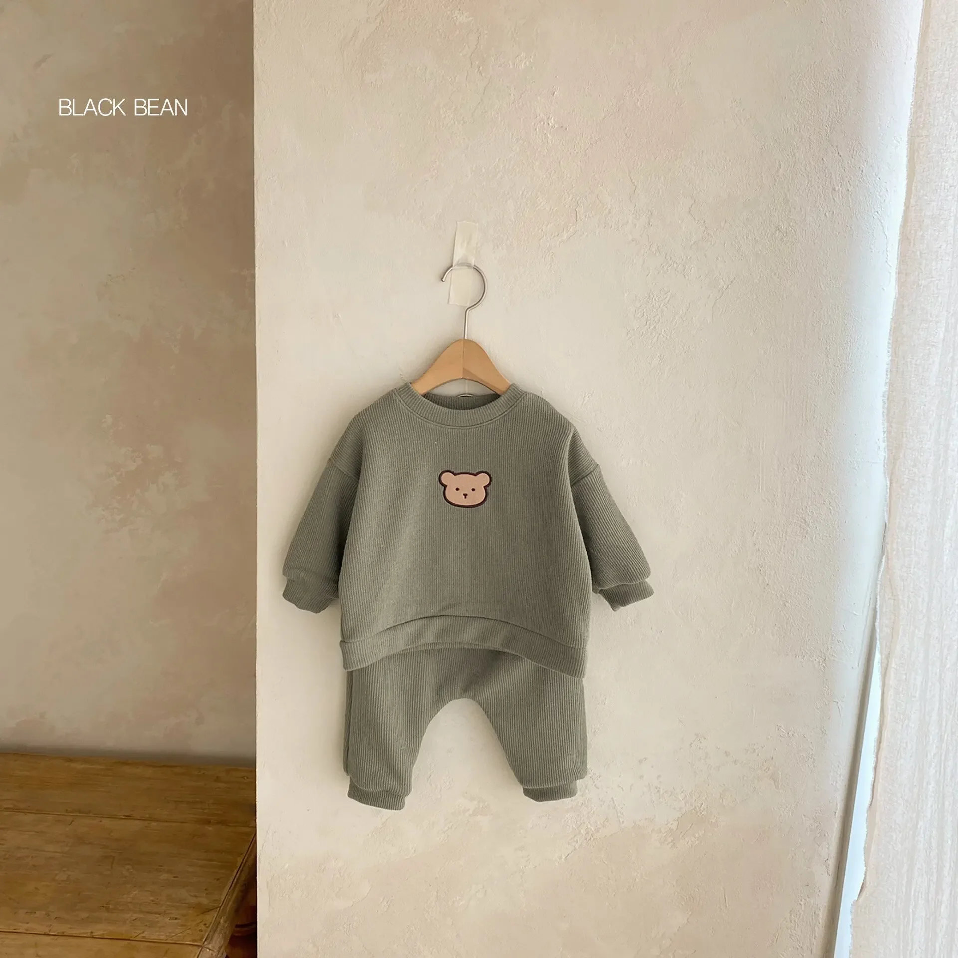 2024 Autumn Baby Boys Girls Clothes Sets Embroidered Bear Toddler Hoodie Sports Suits Long-sleeved Sweatshirt Pants Set