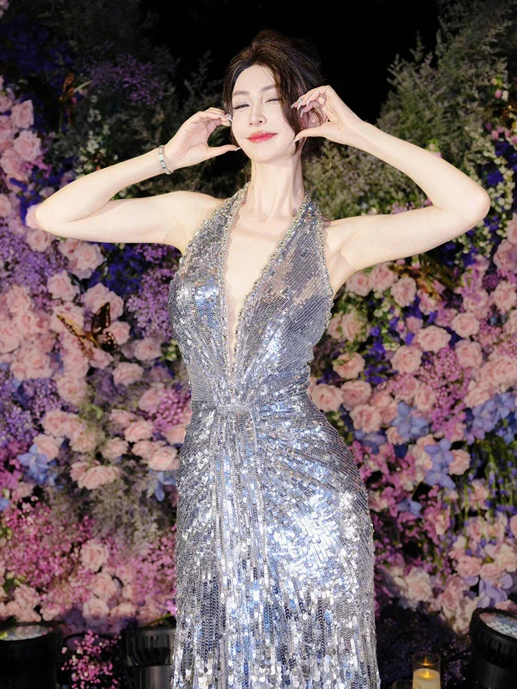 فضي لامع الرسن فساتين الحفلات المسائية مثير مفتوح الظهر مطرزة بلا أكمام ثوب المشاهير حورية البحر السيدات فستان حفلة موسيقية أنيقة