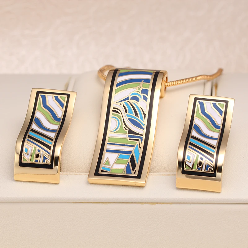 Fashion Fashion-forward Enamel Jewelry Set – Rectangular Pendant Necklace & Round Stud Earrings in Multicolor Enamel