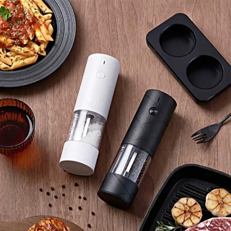 

2025 NEW Electric Grinder Pepper seasonings spices Grain Mill salt shaker LED Light é Modes Kitchen Cooking Tool 1pc