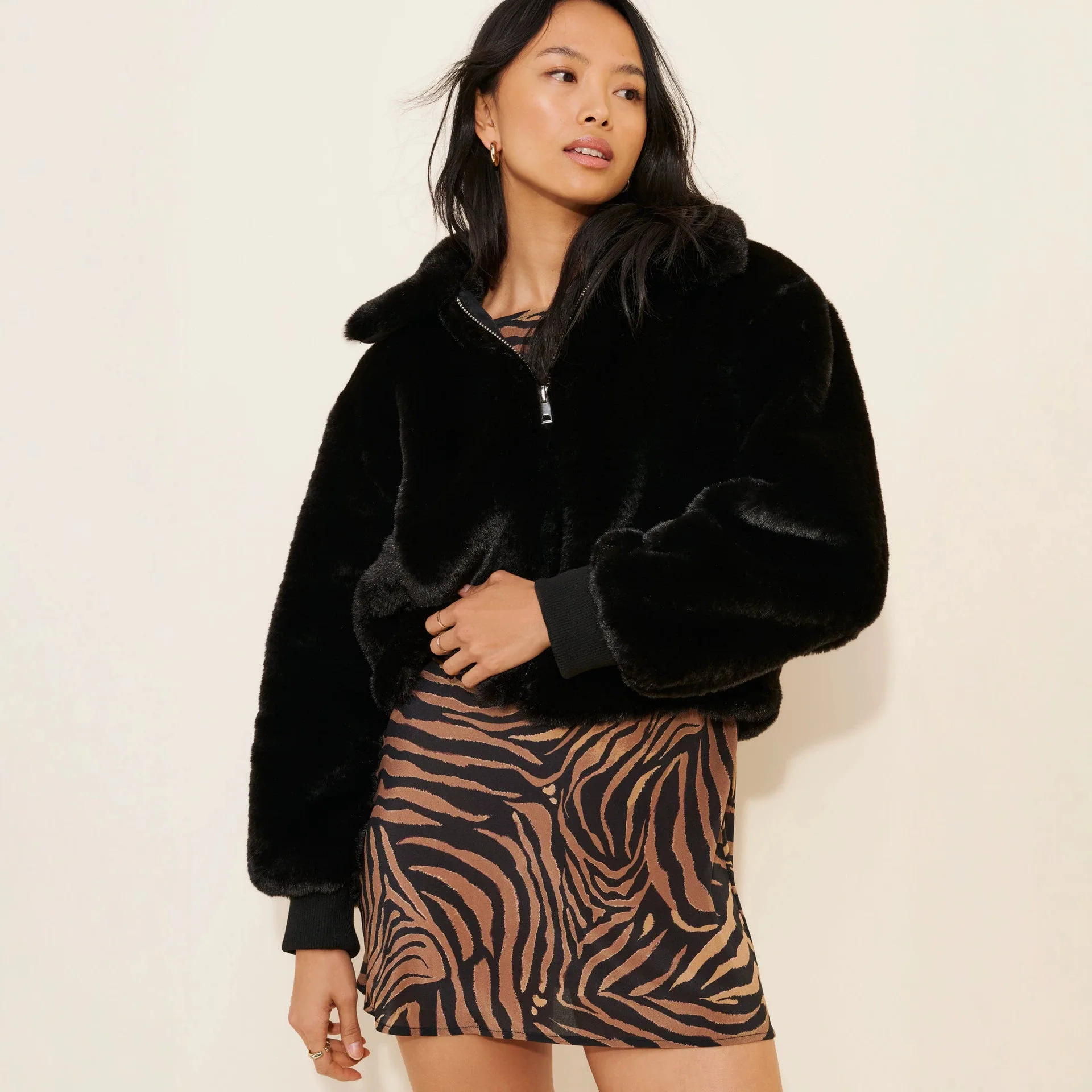 Imitation fur plush short jacket women's lapel texture light luxury high-end warm casual fluffy jacket