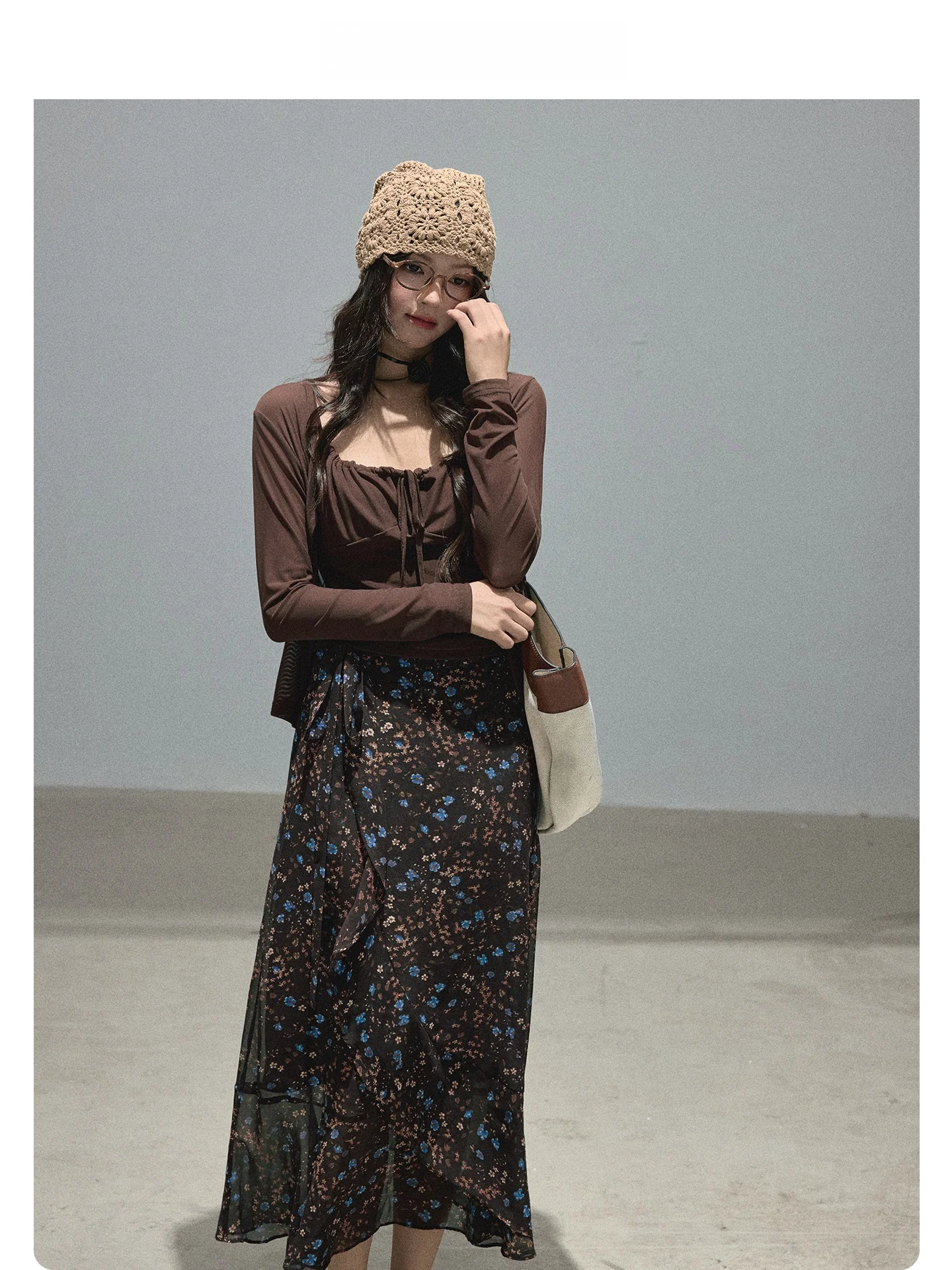 

Mimius Deer Floral Print Vintage High-End Open Cardigan Strap Top f Skirt Women's Hanfu Autumn 2025 Nylon Spandex
