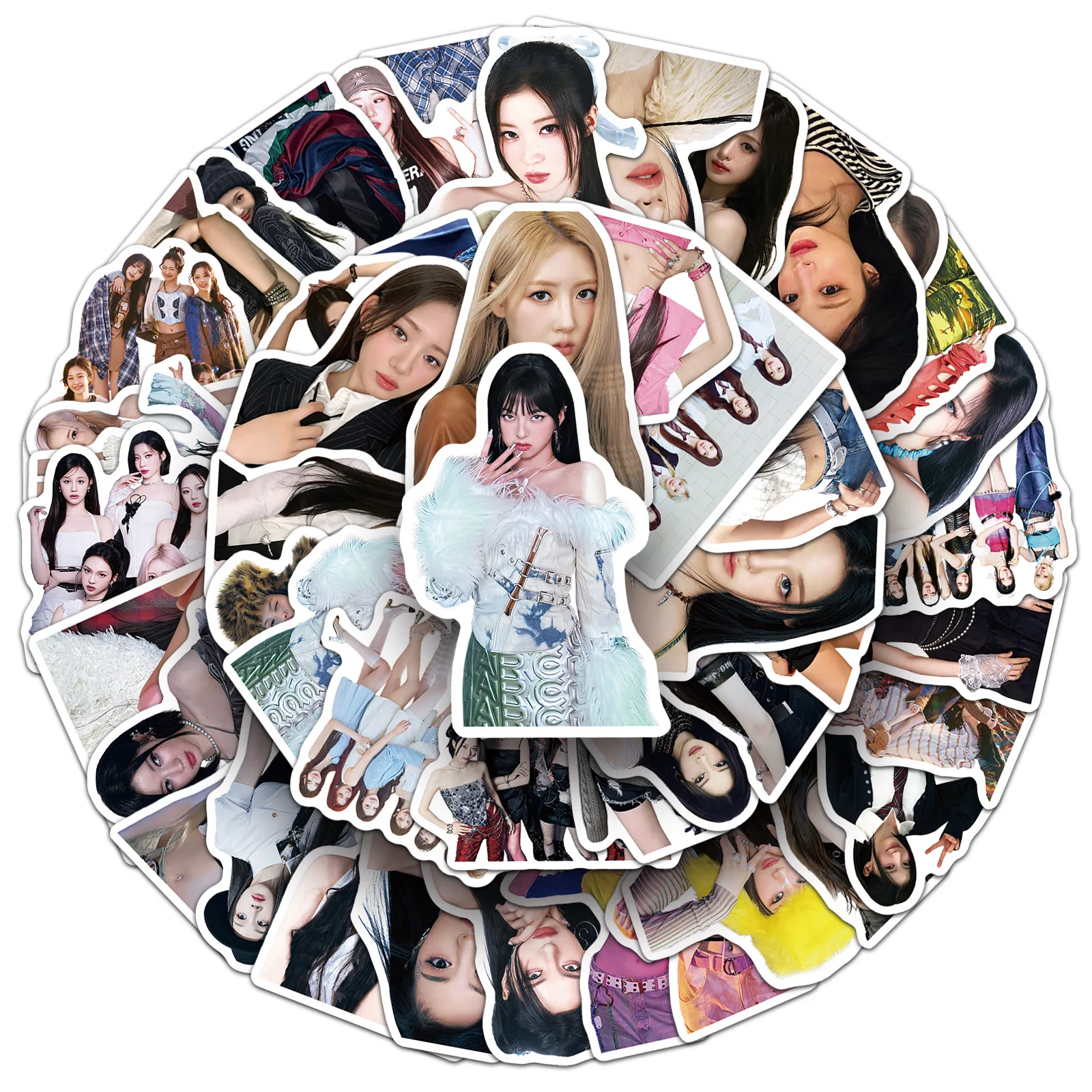 50 個ベイビーモンスター落書き韓国ガールグループスター装飾水カップ携帯電話ケースラップトップ防水ステッカー子供のおもちゃ