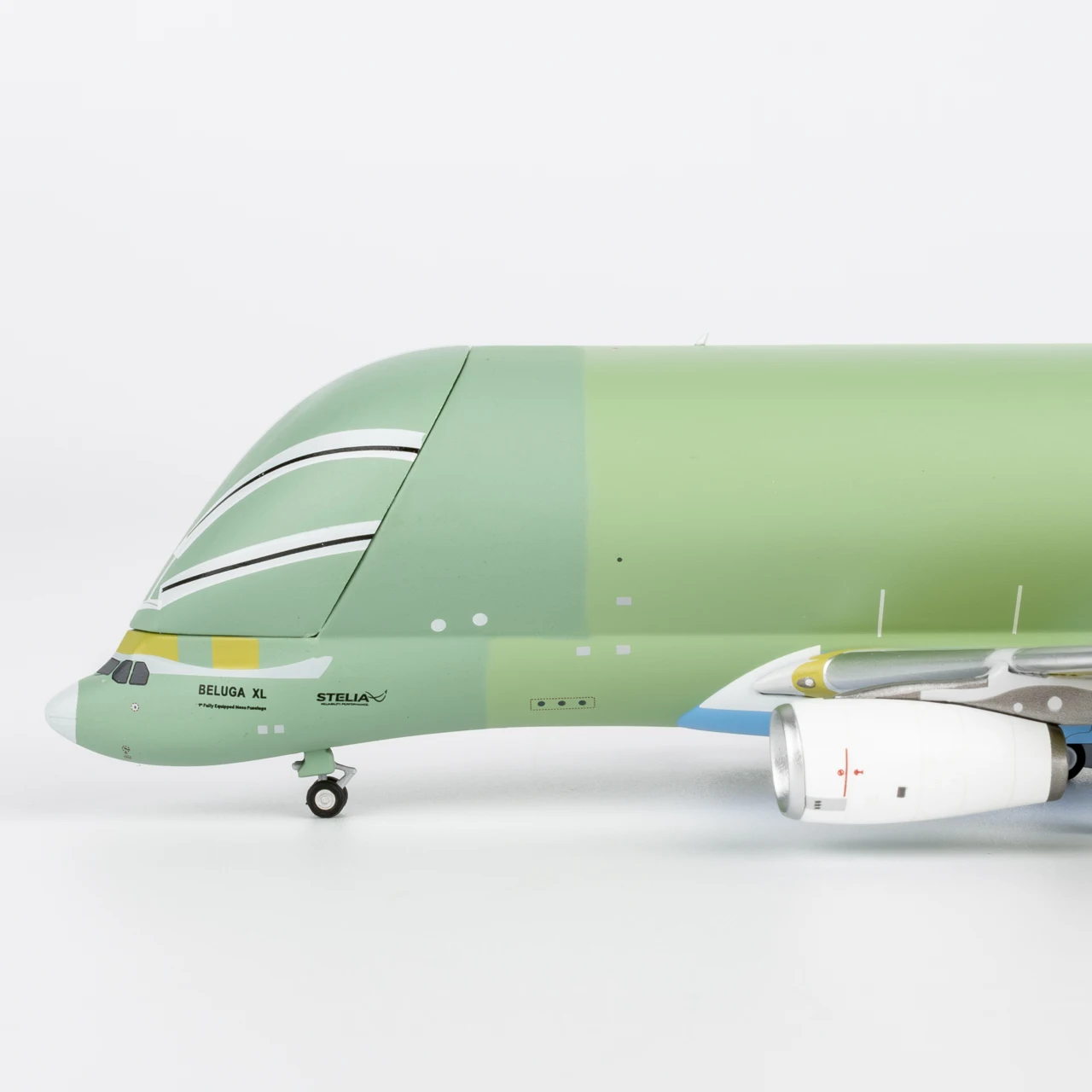 Kolekcjonerski model samolotu ze stopu 60020, prezent, model NG 1:400 Airbus Transport A330-743L Beluga XL, odlewany model samolotu odrzutowego F-WBXL