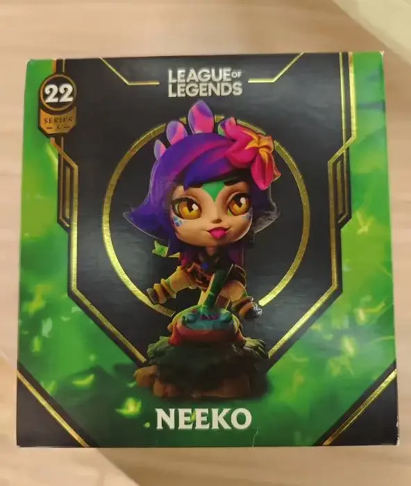 

Оригинальная экшн-фигурка Хамелеон Neeko