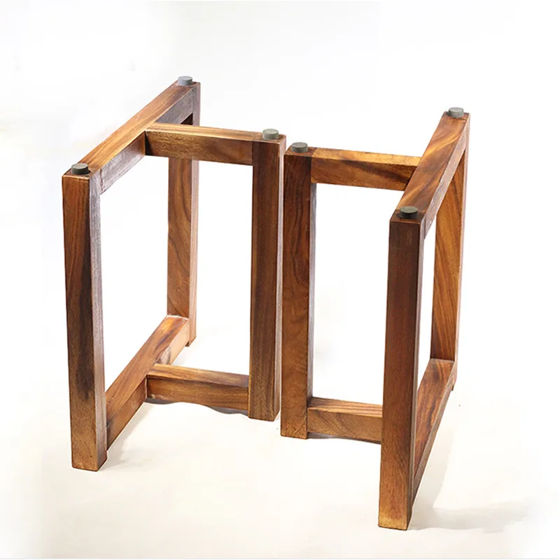 Solid wood tripod edge table triangle stable and not shaking, natural wood grain shows texture, home living room